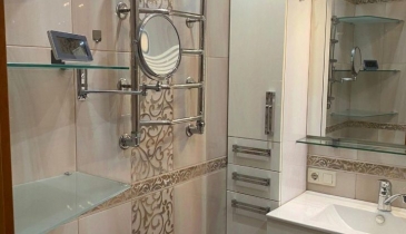 г. Омск,  ул. Крупской, 27 к1