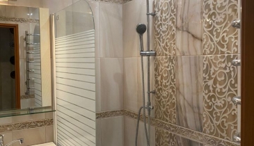 г. Омск,  ул. Крупской, 27 к1