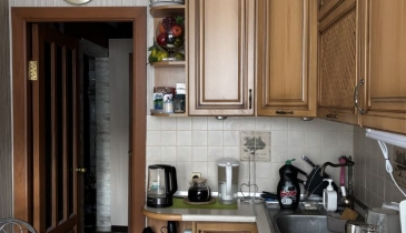 г. Омск,  ул. Блюхера, 18