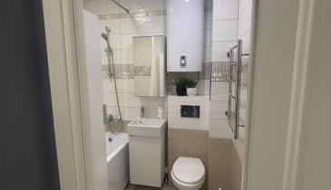 г. Омск,  ул. 70 лет Октября, 22/2