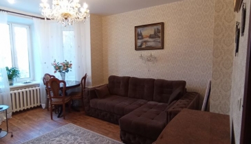 г. Омск,  ул. Октябрьская, 122