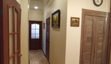 г. Омск,  ул. Октябрьская, 122