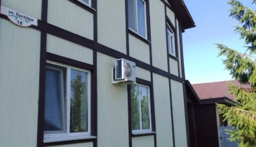 г. Омск,  ул. Ореховая, 18