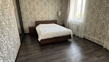 г. Омск,  пр-кт. Комарова, 14 к1