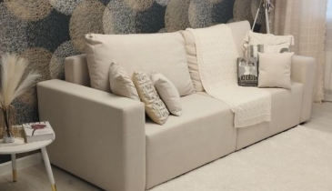 г. Омск,  ул. Челюскинцев, 93