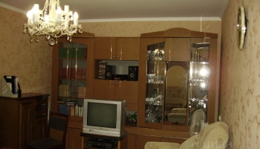 г. Омск,  ул. 35-я Северная, 1 к1