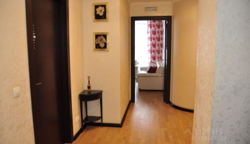 г. Омск,  ул. Иртышская Набережная, 11 к2