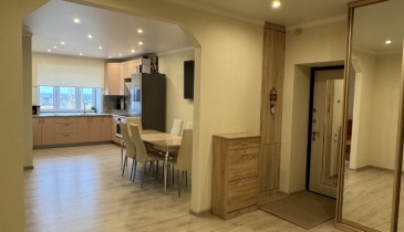 п. Ростовка, Омский р-н, п. Ростовка, ул. Михаила Врубеля, 2