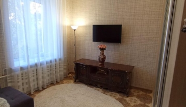 г. Омск,  ул. Октябрьская, 122