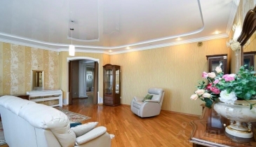 г. Омск,  пр-кт. Карла Маркса, 61/1