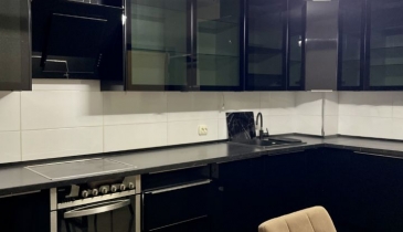 г. Омск,  ул. Братская, 19