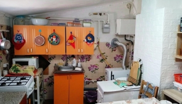 рп. Таврическое, рп. Таврическое, ул. Автозаводская, 5