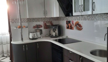 г. Омск,  ул. 70 лет Октября, 13 к3