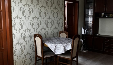 г. Омск,  ул. Блюхера, 18