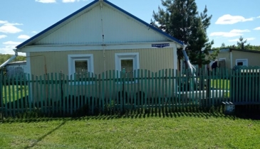 д. Вишневка, Шербакульский р-н, д. Вишневка, ул. Школьная