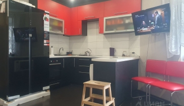 г. Омск,  ул. Светловская, 10