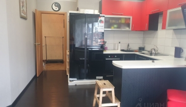 г. Омск,  ул. Светловская, 10