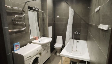 г. Омск,  пр-кт. Космический, 20 к7