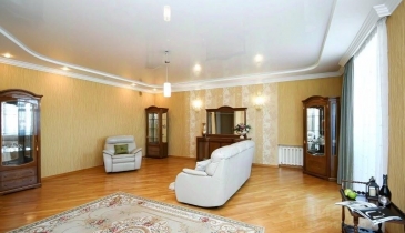 г. Омск,  пр-кт. Карла Маркса, 61/1