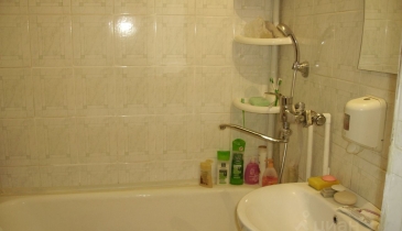 г. Омск,  ул. 35-я Северная, 1 к1