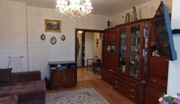 г. Омск,  ул. Октябрьская, 122