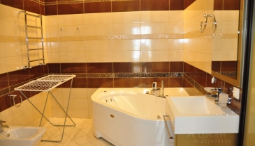 г. Омск,  ул. Иртышская Набережная, 11 к2