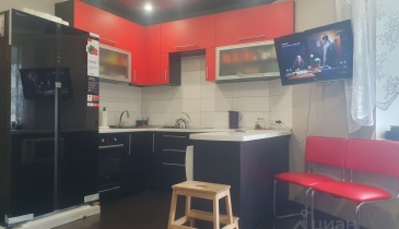 г. Омск,  ул. Светловская, 10