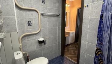 г. Омск,  ул. 33-я Северная, 122