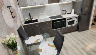 г. Омск,  пр-кт. Космический, 18