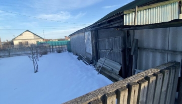 с. Алексеевка, Кормиловский р-н, с. Алексеевка, ул. Центральная, 5