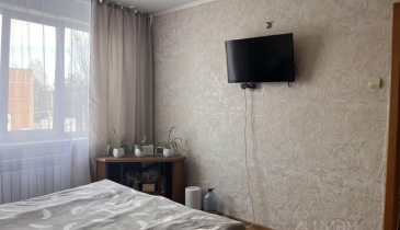 рп. Кормиловка, рп. Кормиловка, ул. Маяковского, 32