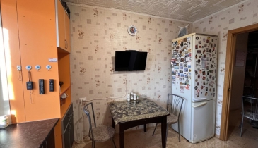 рп. Кормиловка, рп. Кормиловка, ул. Маяковского, 32