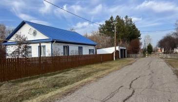 с. Замелетеновка, с. Замелетеновка, ул. Школьная, 5