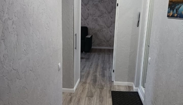 г. Омск,  пр-кт. Мира, 90 к1