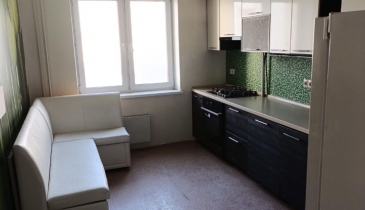 г. Омск,  ул. 21-я Амурская, 35