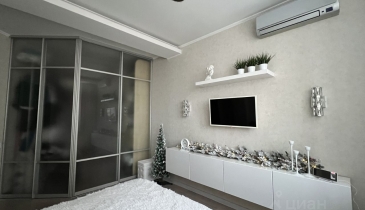 г. Омск,  ул. Декабристов, 114 к1