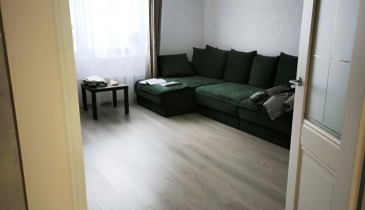 г. Омск,  пр-кт. Комарова, 15 к3