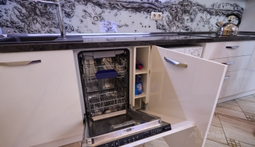 г. Омск,  ул. Перелета, 34