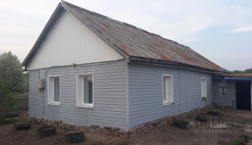 Омская область, Азовский район, Александровское сельское поселение, деревня Барсуковка