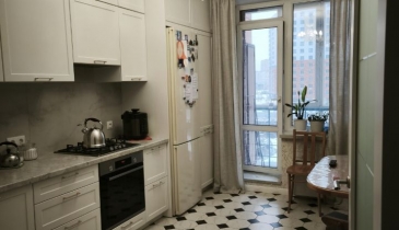 г. Омск,  пр-кт. Комарова, 15 к3