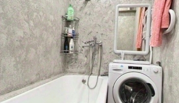 г. Омск,  ул. Иртышская Набережная, 12