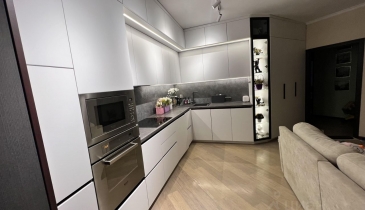 г. Омск,  ул. Декабристов, 114 к1