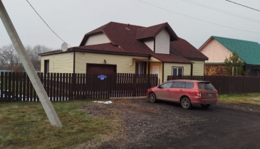 с. Азово, с. Азово, ул. Восточная, 18