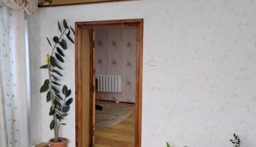 с. Заречное, Нововаршавский р-н, с. Заречное, ул. Набережная, 21