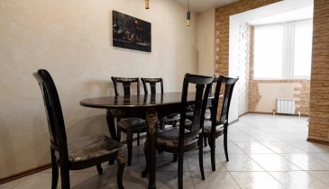 г. Омск,  б-р. Архитекторов, 6