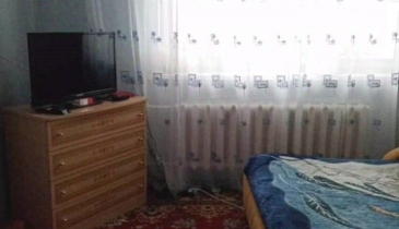 с. Заречное, Нововаршавский р-н, с. Заречное, ул. Набережная, 21