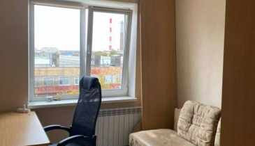 г. Омск,  ул. Чернышевского, 80