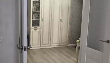 г. Омск,  пр-кт. Комарова, 15 к3