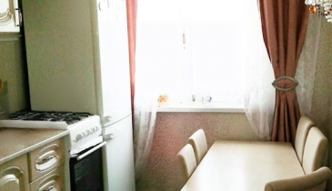 г. Омск,  ул. Рокоссовского, 10 к1