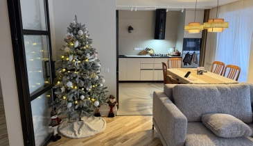 г. Омск,  ул. Сулеймана Стальского, 12